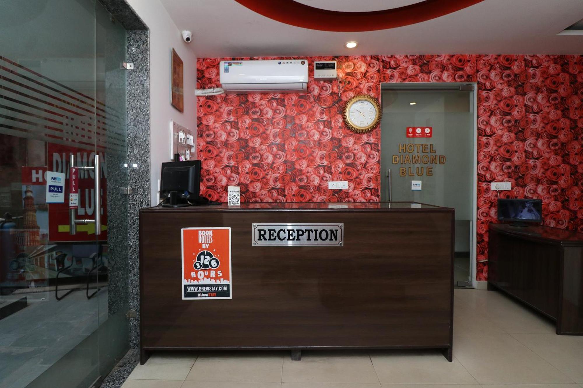 Oyo Flagship Hotel Daimond Nova Deli Exterior foto